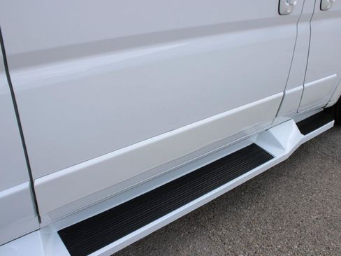 Used 2024 RAM ProMaster 3500 FWD image 9