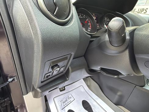 Used 2012 Nissan Rogue SL AWD/4WD image 19