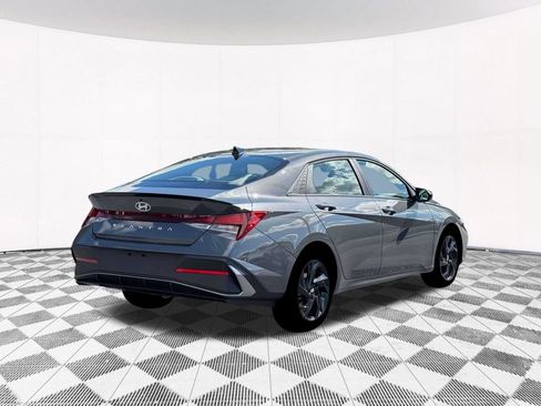 New 2026 Hyundai Elantra Sport FWD image 11