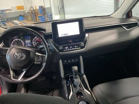 Used 2023 Toyota Corolla Cross LE AWD/4WD image 20