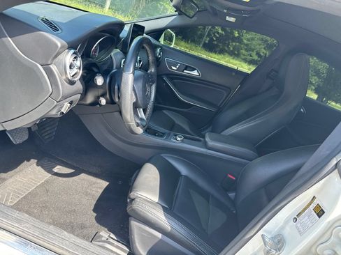 Used 2018 Mercedes-Benz CLA 250 image 24