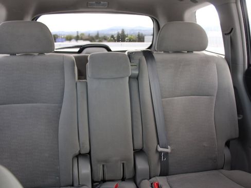 Used 2011 Toyota Highlander 2WD w/ Tech Pkg image 22