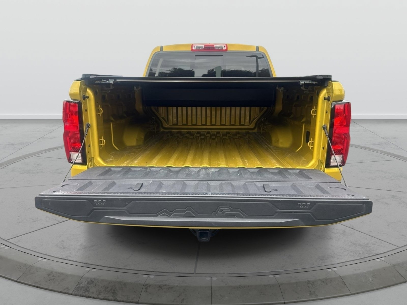 Used 2023 Chevrolet Colorado Trail Boss w/ Technology Package AWD/4WD image 29