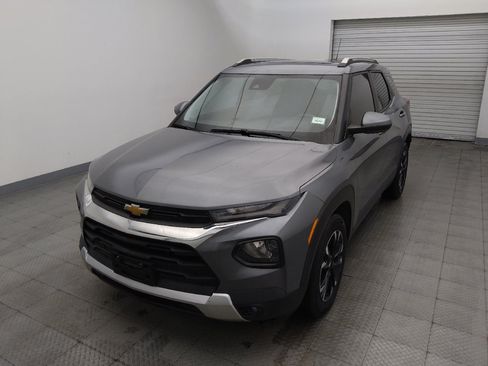 Used 2021 Chevrolet TrailBlazer LT w/ Sun and Liftgate Package FWD image 15