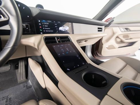 Certified 2022 Porsche Taycan RWD image 26