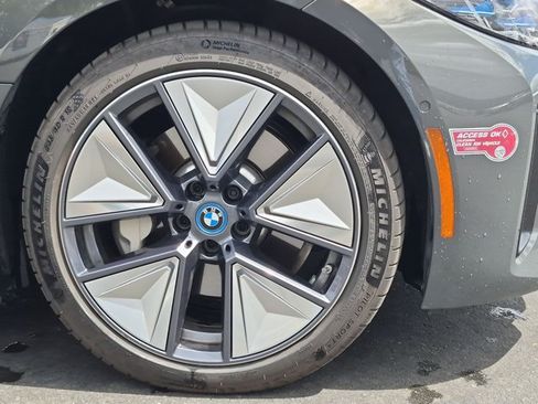 Used 2023 BMW i4 eDrive40 RWD image 15