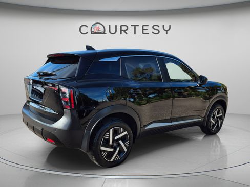 Used 2026 Nissan Kicks SV FWD image 7