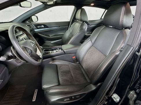 Certified 2023 Nissan Maxima SR w/ Sport Mat Group image 23