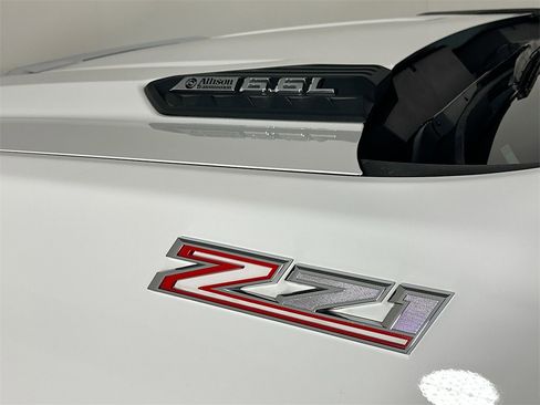 Used 2024 Chevrolet Silverado 3500 LTZ image 39