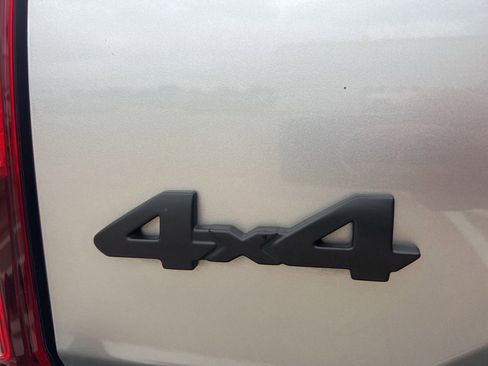 Used 2023 Toyota Tacoma SR5 w/ Technology Package AWD/4WD image 10
