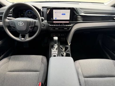 Used 2026 Toyota Camry LE w/ Convenience Package FWD image 21