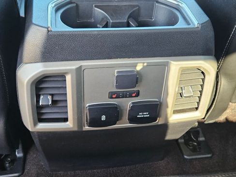 Used 2019 Ford F150 Lariat w/ Equipment Group 502A Luxury AWD/4WD image 19