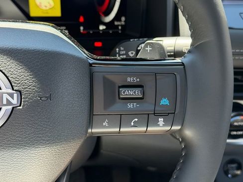 New 2026 Nissan Rogue Platinum AWD/4WD image 16