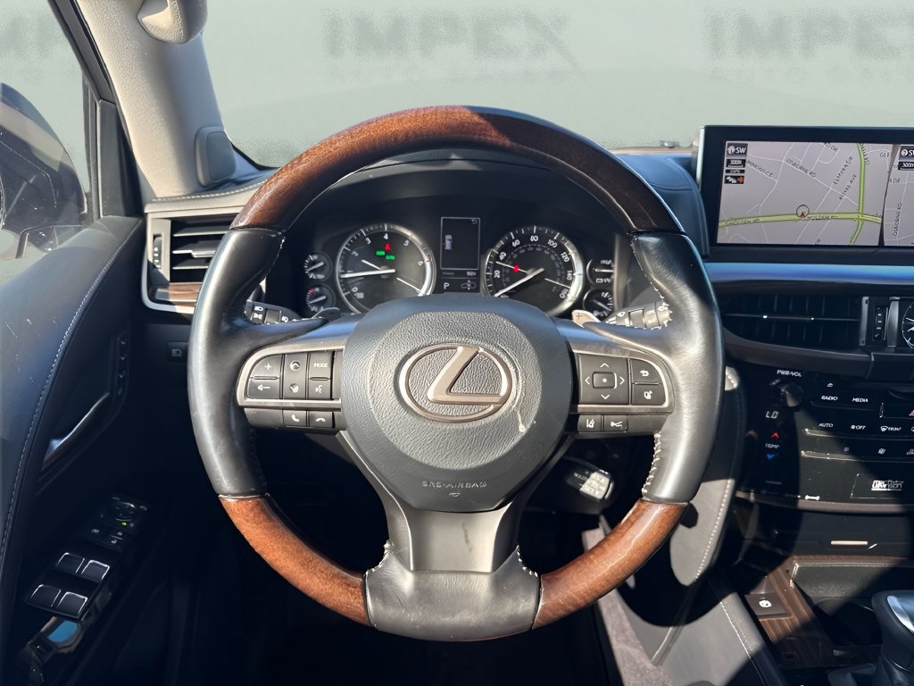 Used 2017 Lexus LX 570 4WD w/ Luxury Package image 15