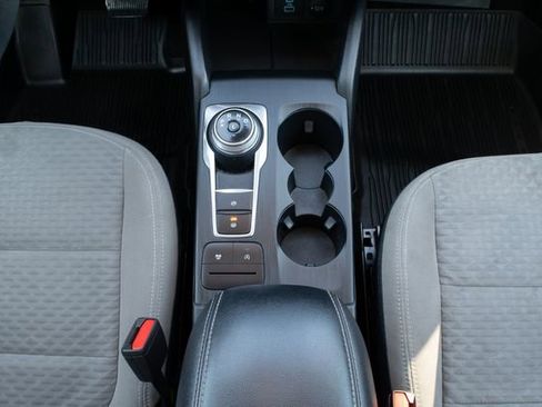 Used 2022 Ford Escape SE image 29