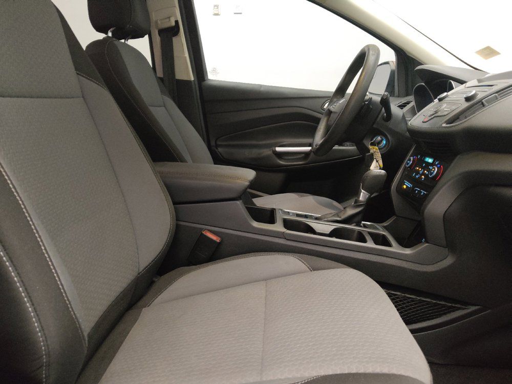 Used 2017 Ford Escape SE FWD image 21
