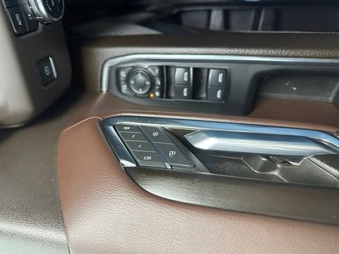 Used 2024 GMC Sierra 3500 Denali w/ Denali Reserve Package image 24