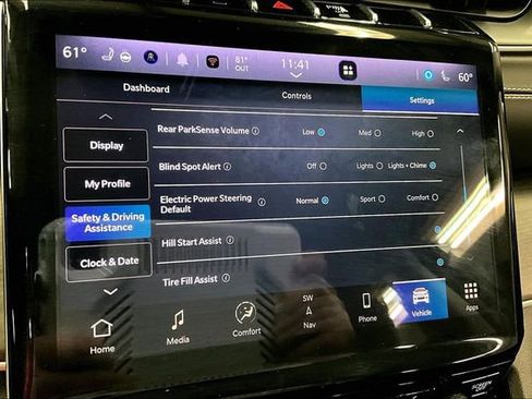 Used 2024 Jeep Grand Cherokee L Limited AWD/4WD image 37