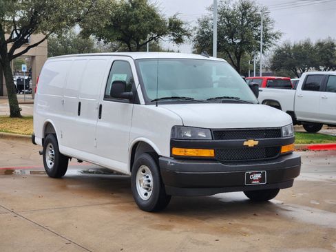 New 2025 Chevrolet Express 2500 w/ Driver Convenience Package image 2