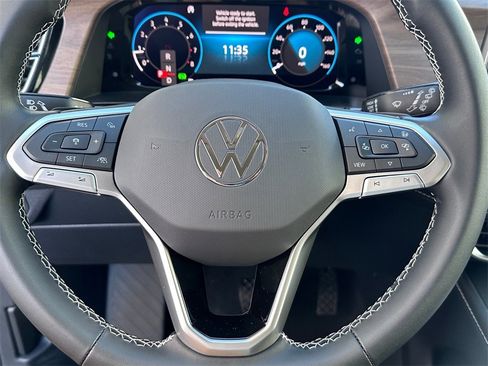 New 2026 Volkswagen Atlas SE image 17