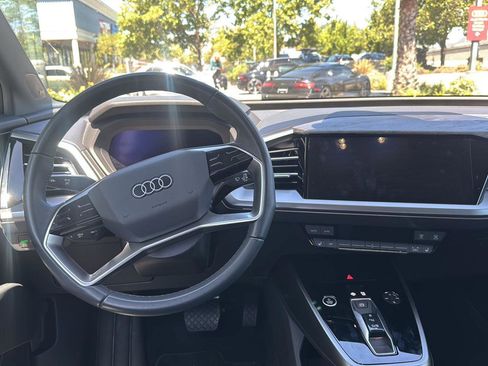 Used 2023 Audi Q4 e-tron Premium Plus w/ Premium Plus AWD/4WD image 9