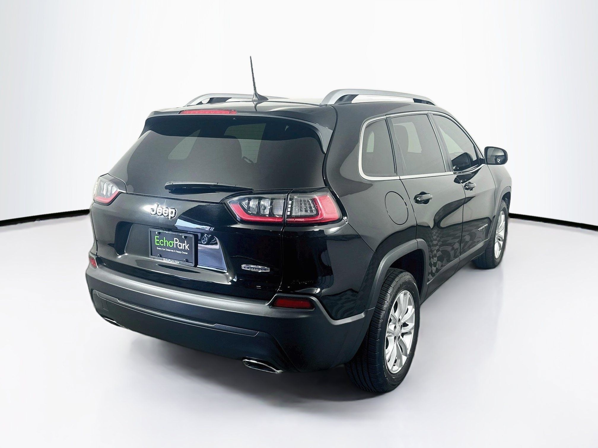 Used 2019 Jeep Cherokee Latitude w/ Popular Appearance Group FWD image 9