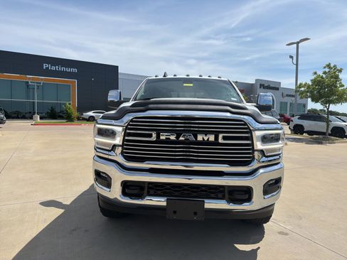Used 2024 RAM 2500 Laramie AWD/4WD image 8