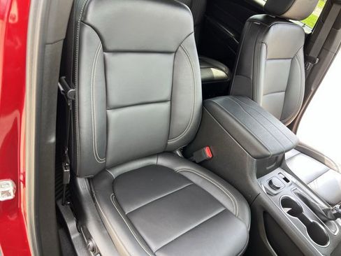 Used 2023 Chevrolet Traverse LT w/ LPO, Cargo Package image 28