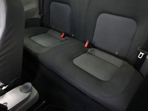 Used 2005 Volkswagen Beetle GL FWD image 15