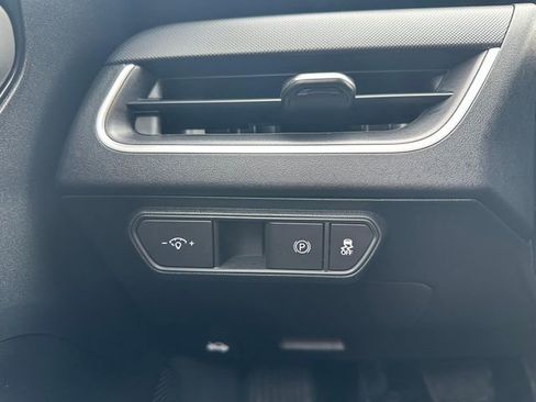 Used 2025 Kia K4 LXS image 14