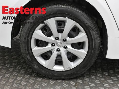 Used 2024 Toyota Corolla LE FWD image 30