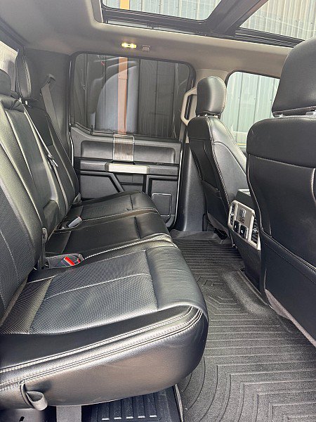 Used 2020 Ford F350 Lariat AWD/4WD image 10