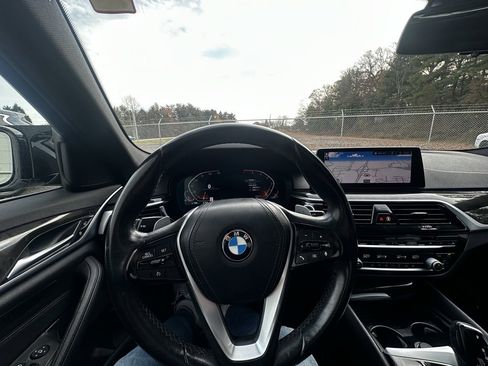 Used 2020 BMW 530i 530i w/ Convenience Package image 12