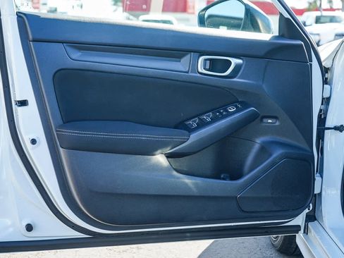 Used 2022 Honda Civic Sport image 16