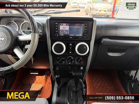 Used 2008 Jeep Wrangler Unlimited Sahara AWD/4WD image 16