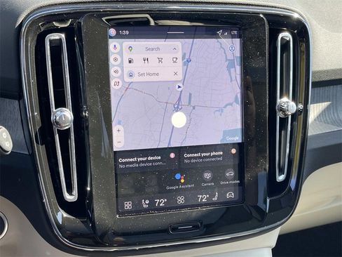 New 2026 Volvo XC40 B5 Plus w/ Protection Package Premier image 26