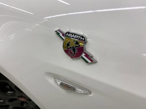 Used 2020 FIAT 124 Spider Abarth w/ Convenience Group image 47