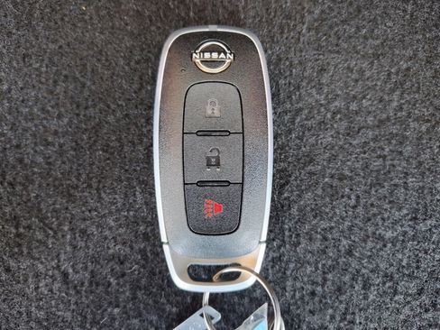 Used 2025 Nissan Kicks SV FWD image 28