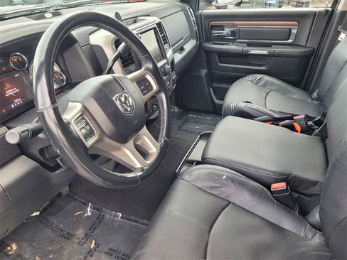 Used 2015 RAM 2500 Laramie w/ Cold Weather Group image 17