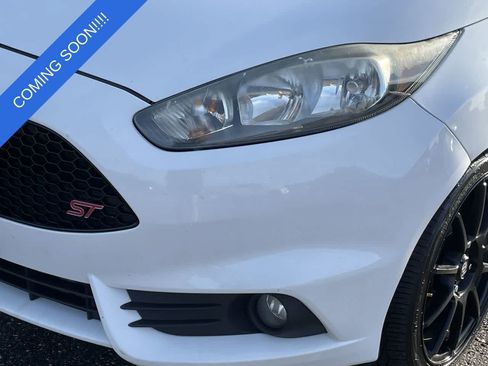 Used 2015 Ford Fiesta ST FWD image 30