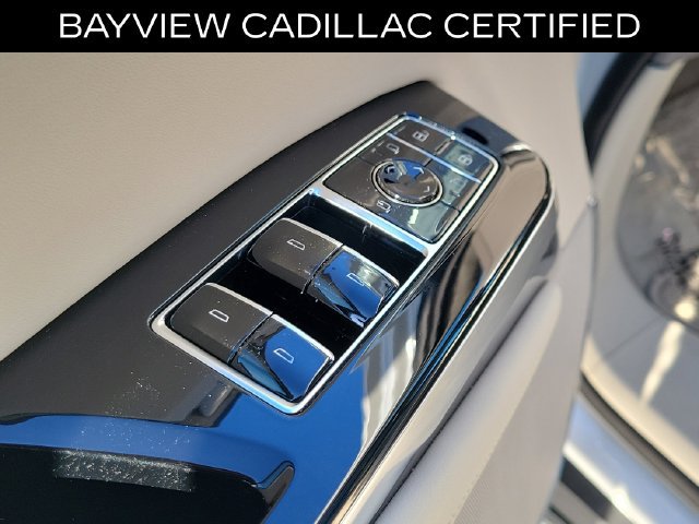 Used 2025 Cadillac Escalade Premium Luxury Platinum AWD/4WD image 30