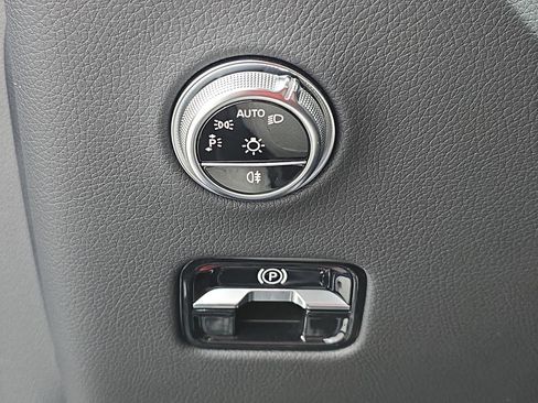 Certified 2024 Mercedes-Benz GLC 300 w/ AMG Line image 25
