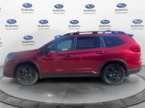 Used 2025 Subaru Ascent Onyx Edition image 7