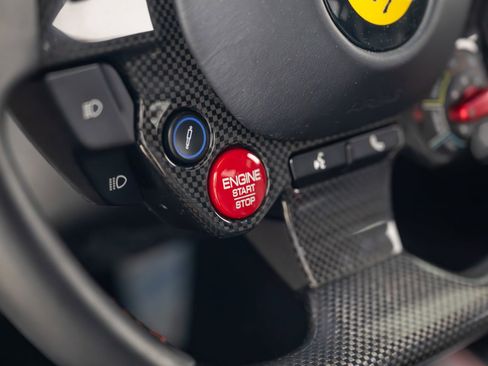 Certified 2021 Ferrari F8 Tributo RWD image 29