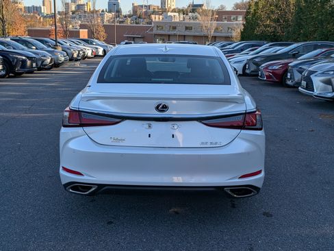 Used 2023 Lexus ES 350 w/ Premium Package image 4