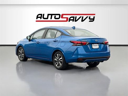 Used 2024 Nissan Versa SV image 5