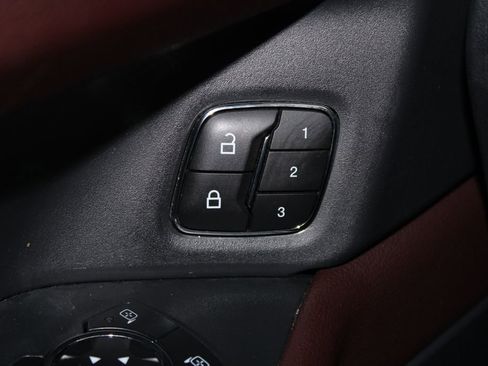 Used 2024 Ford Expedition Limited image 43