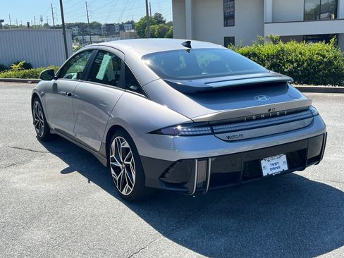 Used 2024 Hyundai Ioniq 6 SEL image 7