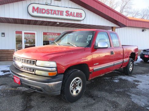 Used 2002 Chevrolet Silverado 1500 LS image 2
