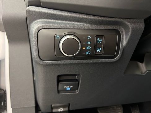 New 2025 Ford Bronco 4-Door image 18